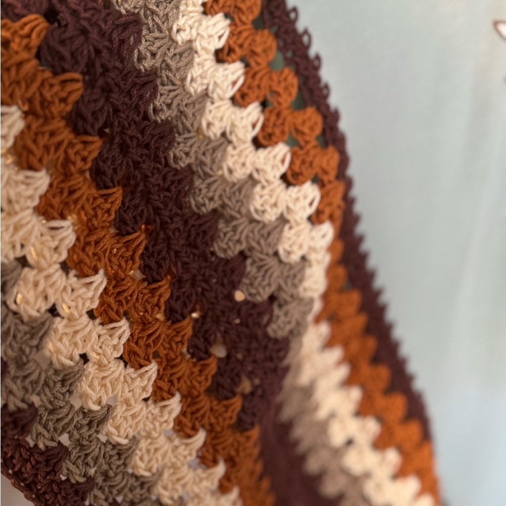 Nashville Music City Poncho - Picture 2 of 4